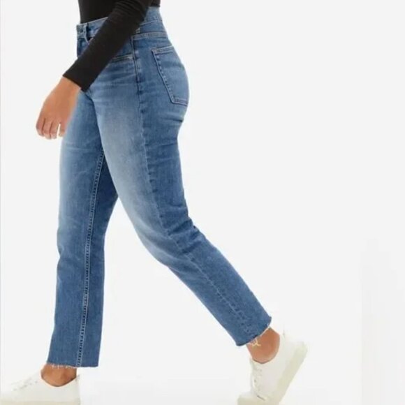 Everlane The Curvy Cheeky  Raw Hem Crop Denim (28) - Picture 2 of 6